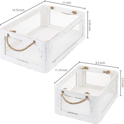 Caja de almacenamiento de madera blanca de época multifuncional con asas y paneles laterales de alambre de malla