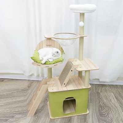 Condominio de gatos de varios niveles con postes de rascado Sisal y construcción de madera duradera