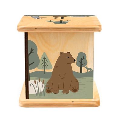 Banco de cerdo de madera en color claro con diseño de animales de bosque personalizable