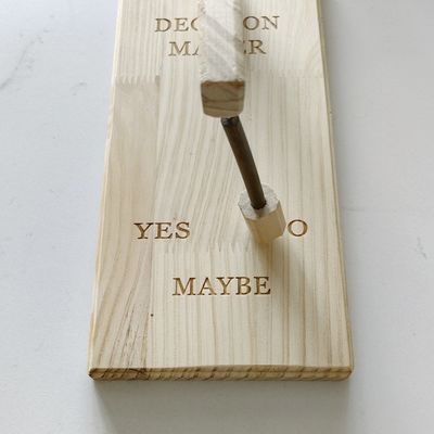 Rango de edad de 8 a 13 años Popular Artesanía tallada de madera de roble Decoración para juegos al aire libre