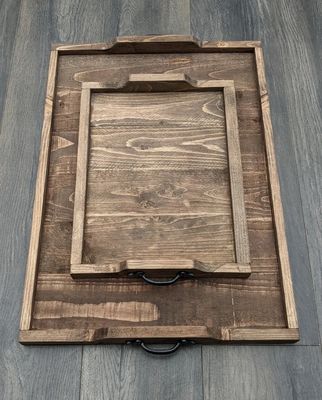 Tablería de servicio de madera grabada a medida estilo rústico para pantalla de mesa de café y portavasos