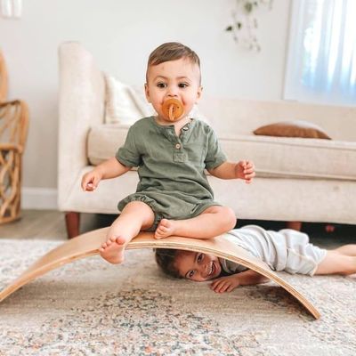 Logotipo personalizado de tablero de bamboleo de madera Set de 2 para adultos en gimnasio y juego Montessori de surf