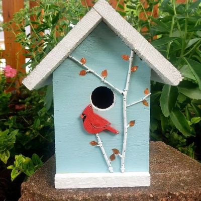 Casita de pájaros de colores de madera hecha a mano Mini Caja de madera colgante para jardín del patio