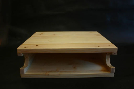 Colgante de montaje de pared de bicicleta de madera con soporte y estante de soporte de bicicleta con logotipo personalizado