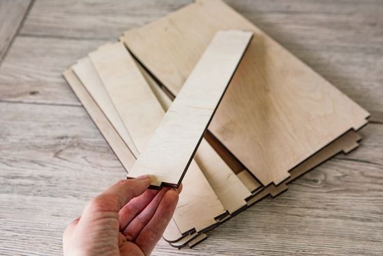 Tabla de 3 niveles de madera con estantes para joyería