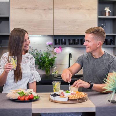 13 pulgadas de madera de bambú tabla de corte de queso y plato conjunto y diseños personalizados