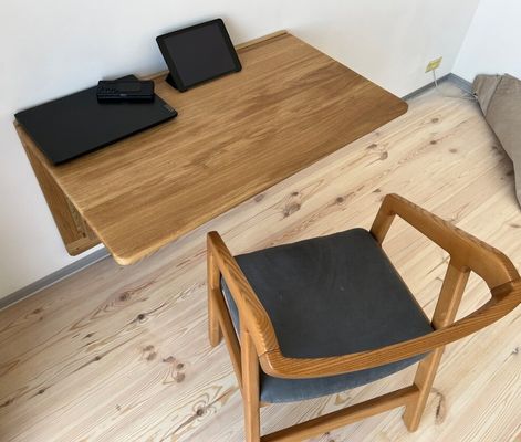 202407 Escritorio de pared de roble Escritorio plegable de trabajo para el hogar Edificio de oficinas Impresión quemado