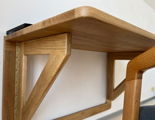 202407 Escritorio de pared de roble Escritorio plegable de trabajo para el hogar Edificio de oficinas Impresión quemado