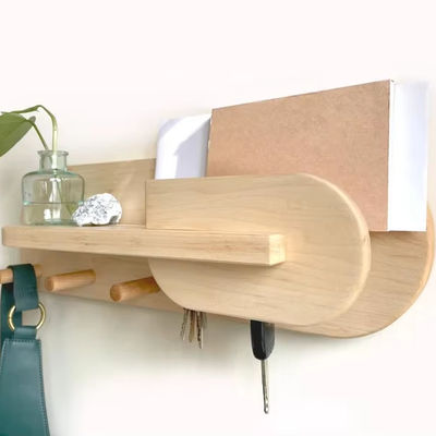 Organizador de entrada de sala de estar montado en la pared con porta llaves de logotipo personalizado