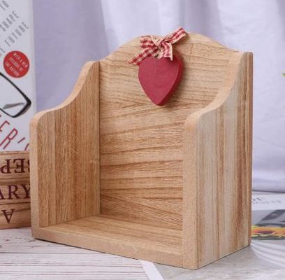 Juguete de mesa de calendario de Adviento de madera con casa rústica y estética de estilo europeo