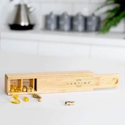 Organizador de tabletas de madera personalizada de 7 días para vitaminas y suplementos
