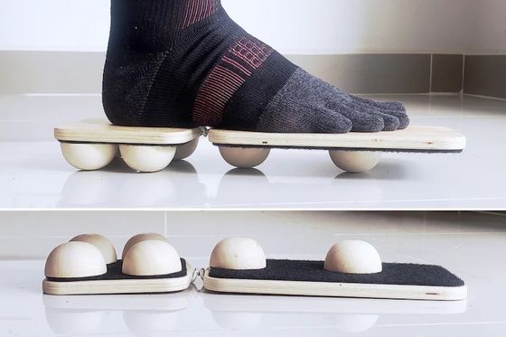 Tabla de equilibrio de ejercicios de pie de madera para prevenir arcos caídos estilo de diseño clásico