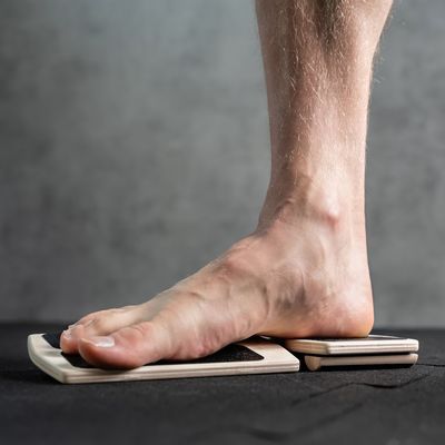 Tabla de balanza inclinada de madera para el fortalecimiento de rodillas y tobillos Europa Característica regional