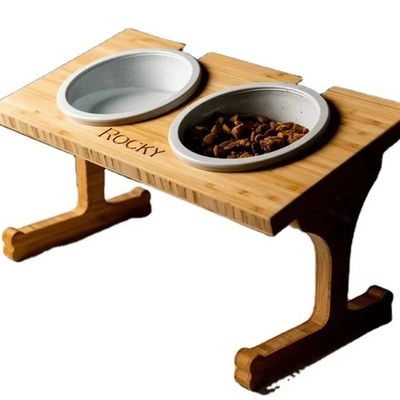 15 grados de inclinación Stand Pet Bowl Impresión de madera personalizada con láser Gravar dos cuencos extraíbles