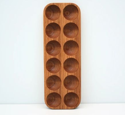 Práctico porta huevos de madera de nivel único para la organización de la encimera