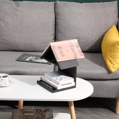 Una mesa de noche de madera de triángulo para libros Un regalo único y práctico para los amantes del libro