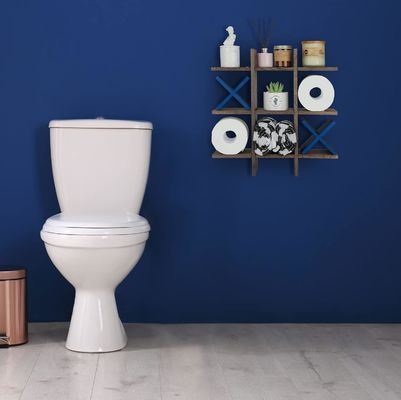 Portador de rodillos de baño de madera detrás de las puertas/en las paredes