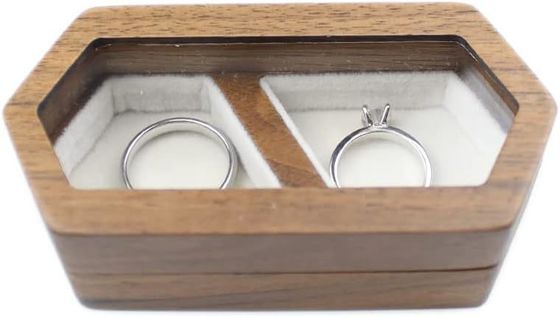 Caja de anillos de pareja hecha a mano con tapa transparente de terciopelo blanco e impresión quemada