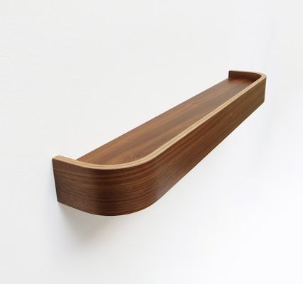 Estantes de madera de borde redondeado modernos OEM Estantes de borde flotante de nuez curvado para el hogar