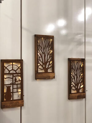 Decoración de pared LED de madera hecha a mano para el dormitorio Cuadrado sobre la cama Tema amor