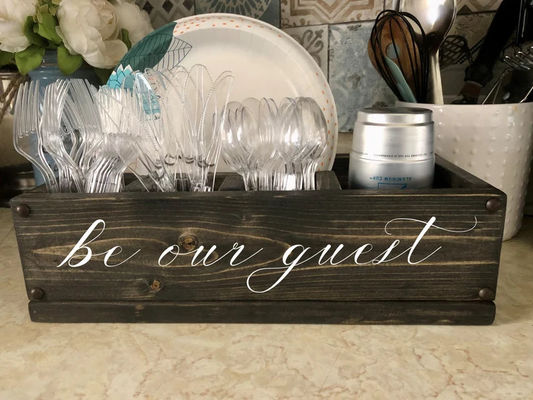 Hacer Hosting un Breeze Solo Cup Holder de madera para el mostrador de la cocina y la celebración de fiestas