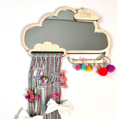 Espejo de niños enmarcado en madera en forma de nube personalizado con clip para el cabello y soportes de banda de goma