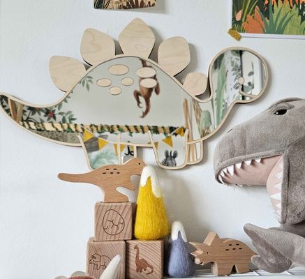 Logotipo personalizado de madera en forma de dinosaurio Espejo con marco de madera y madera