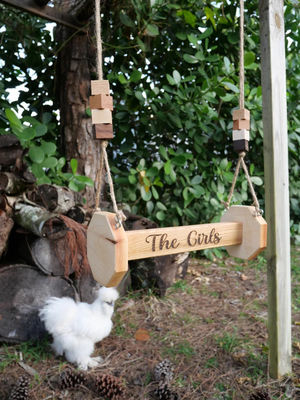 Juguetes de pollo Percha de gato montada en la pared adecuada para gatos y animales