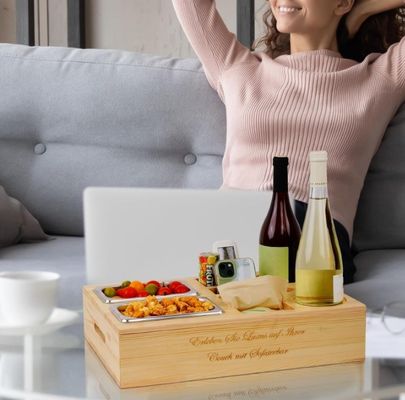 Logotipo personalizado Sofá de madera bandeja con soporte de bebida tapa extraíble y compartimiento de almacenamiento