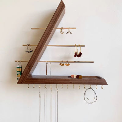 Logotipo personalizado aceptable sin terminar de madera de abedul color colgando de nuez joyería organizador