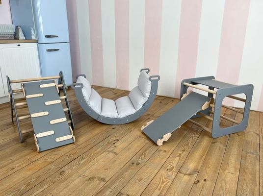 Montessori montar juego para niños pequeños interior triángulo escalador en su elección de color