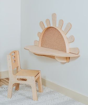Sala de estar Mesa de actividades montada en la pared con silla PANEL estilo de madera Muebles para niños pequeños