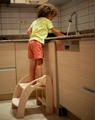 Logotipo personalizado taburete de paso de madera para niños taburete plegable para niños pequeños diseño Montessori