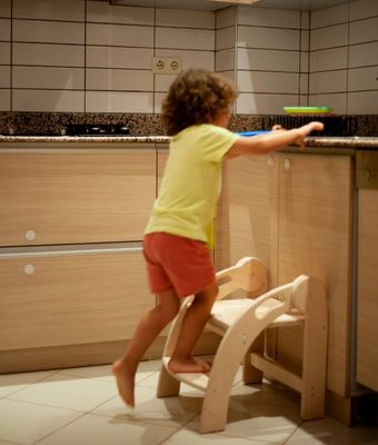 Logotipo personalizado taburete de paso de madera para niños taburete plegable para niños pequeños diseño Montessori