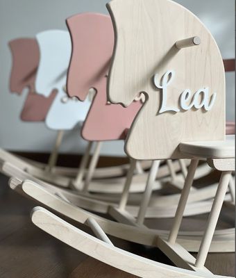 Oficina del Interior Caballo de mecedora de madera personalizado Juguete Caballo de mecedora de madera Montessori Caballo de mecedora