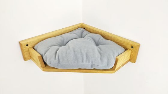 Casa de juego de gatos con cama de gatos de torre en color de madera natural