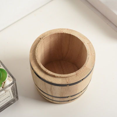 Barril de almacenamiento de color claro de madera personalizable para sus preferencias