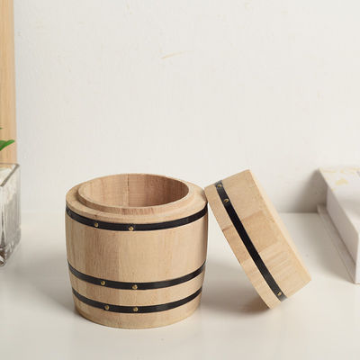 Barril de almacenamiento de color claro de madera personalizable para sus preferencias