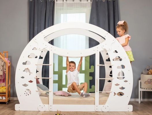 Montessori cama de escalada con pared de escalada diseño moderno niños juegan marco de cama por OEM