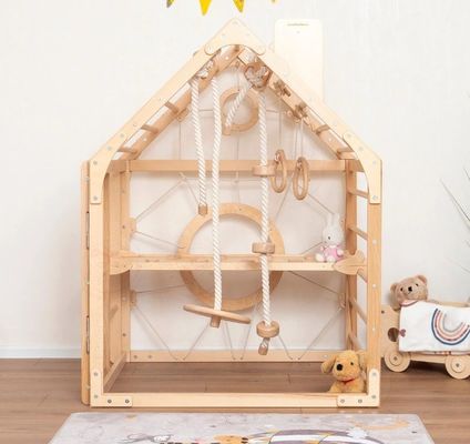 Gimnasio móvil de escalada para niños pequeños con impresión y accesorios opcionales de cuerda Waldorf