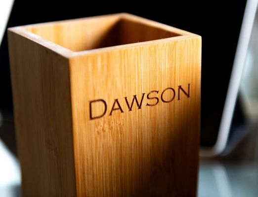 Contenedor de caja para lápices y lápices de estilo moderno de madera