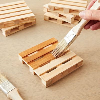 Madera color plano 3.9 X 3.9 En tamaño de logotipo personalizado Cuadrado Mini Pallet Natural Cup Mat