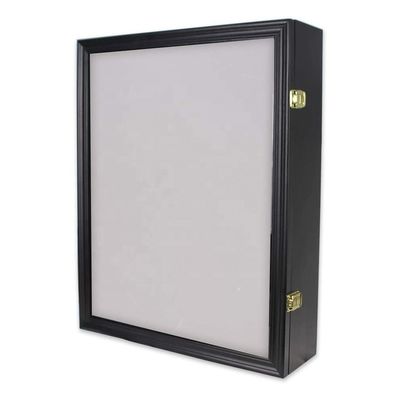 Cabinet para almacenar objetos de recuerdo deportivos