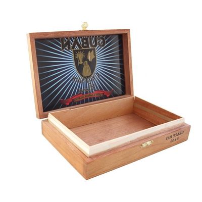 Caja de cigarrillos de madera hecha a mano certificada FSC con impresión y embalaje de logotipo personalizado