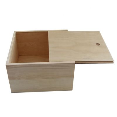 Logotipo personalizado Impreso Cajas de madera de pino con tapa deslizante hechas a mano y de color de madera natural