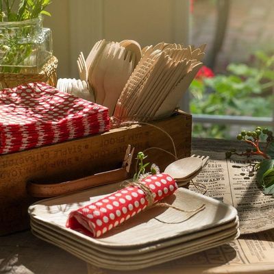 Conjunto de cubiertos de madera desechables La elección perfecta para su negocio eco-consciente