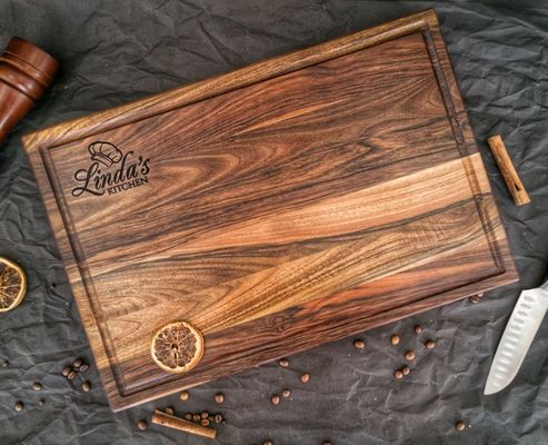 Logotipo personalizado aceptable 1,75 grueso Gran tabla de corte de nuez con ranura de jugo