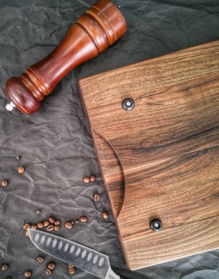 Logotipo personalizado aceptable 1,75 grueso Gran tabla de corte de nuez con ranura de jugo