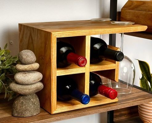 Logotipo personalizado Estante de vino de madera dura Contenedor de vino de alta cantidad para encimera