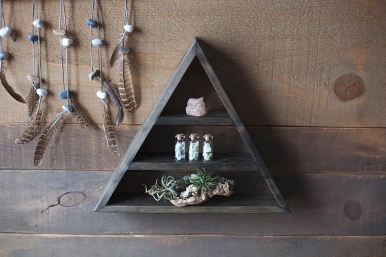 Muebles de sala de estar hechos a mano de madera montada en la pared estantería triangular flotante de 16&quot; o 18&quot; X3.2&quot; diseño moderno